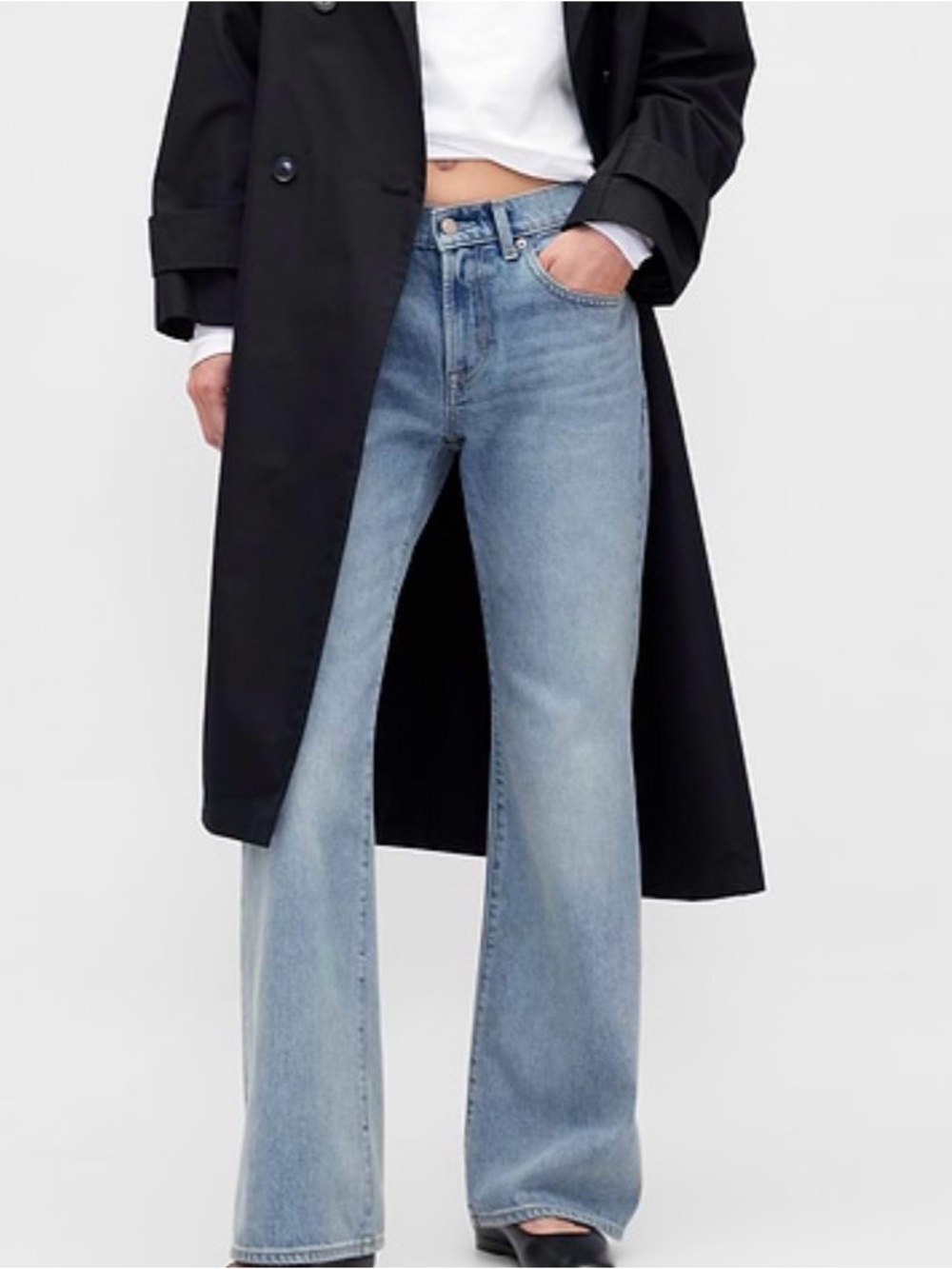Gap mid rise rigid relaxed flare Jean